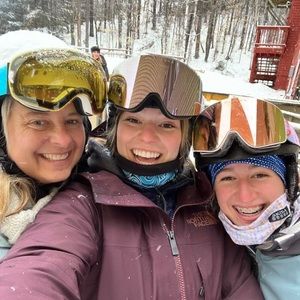 Meet your Posher, Ella